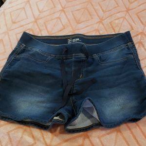 Stretxhy shorts